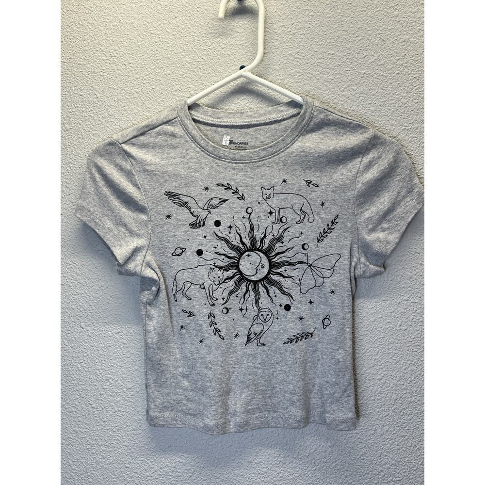 No Boundaries Juniors Gray Graphic Crop Top Sun Moon Wolf Owl Print XS 0-2